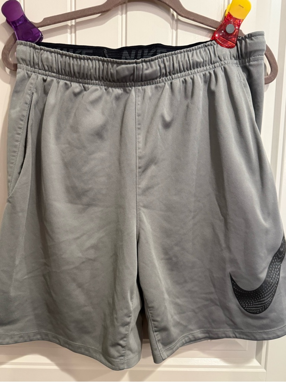 Nike Men’s Light Gray Athletic Shorts with Black Swoosh